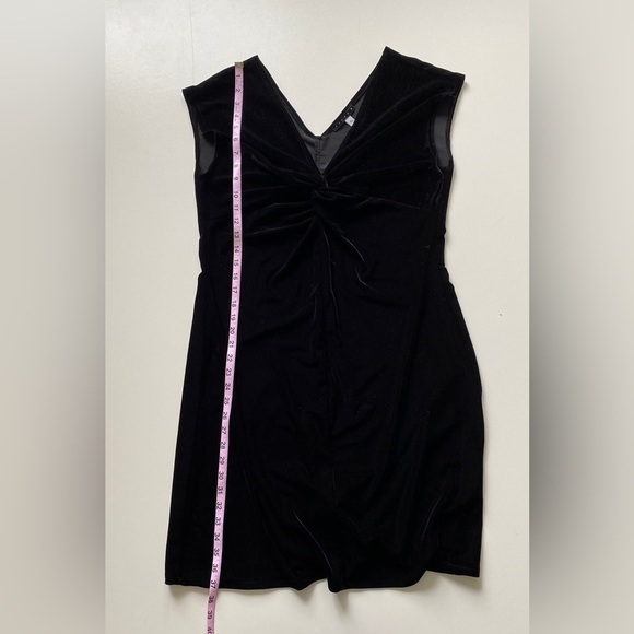 Tiana B. Classy Chic Black Twist Front Velour V-Neck Cocktail Dress Women’s XL - Picture 6 of 9